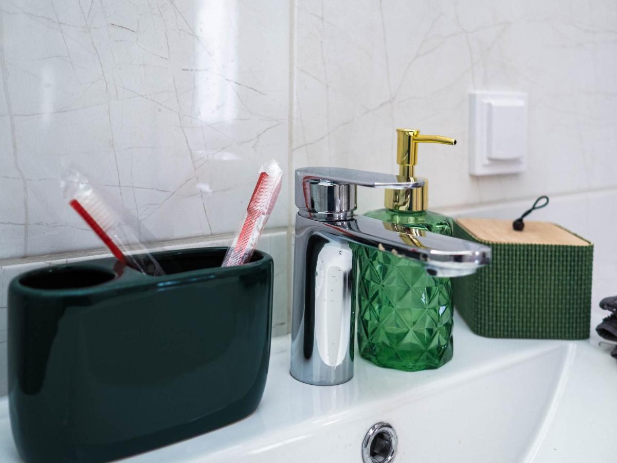 Apartament Classic Comfort Aleja Nmp 8 - Free Parking Czestochowa Bagian luar foto