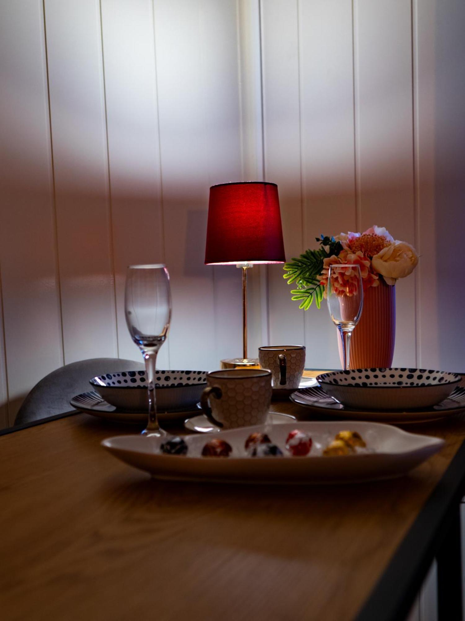 Apartament Classic Comfort Aleja Nmp 8 - Free Parking Czestochowa Bagian luar foto